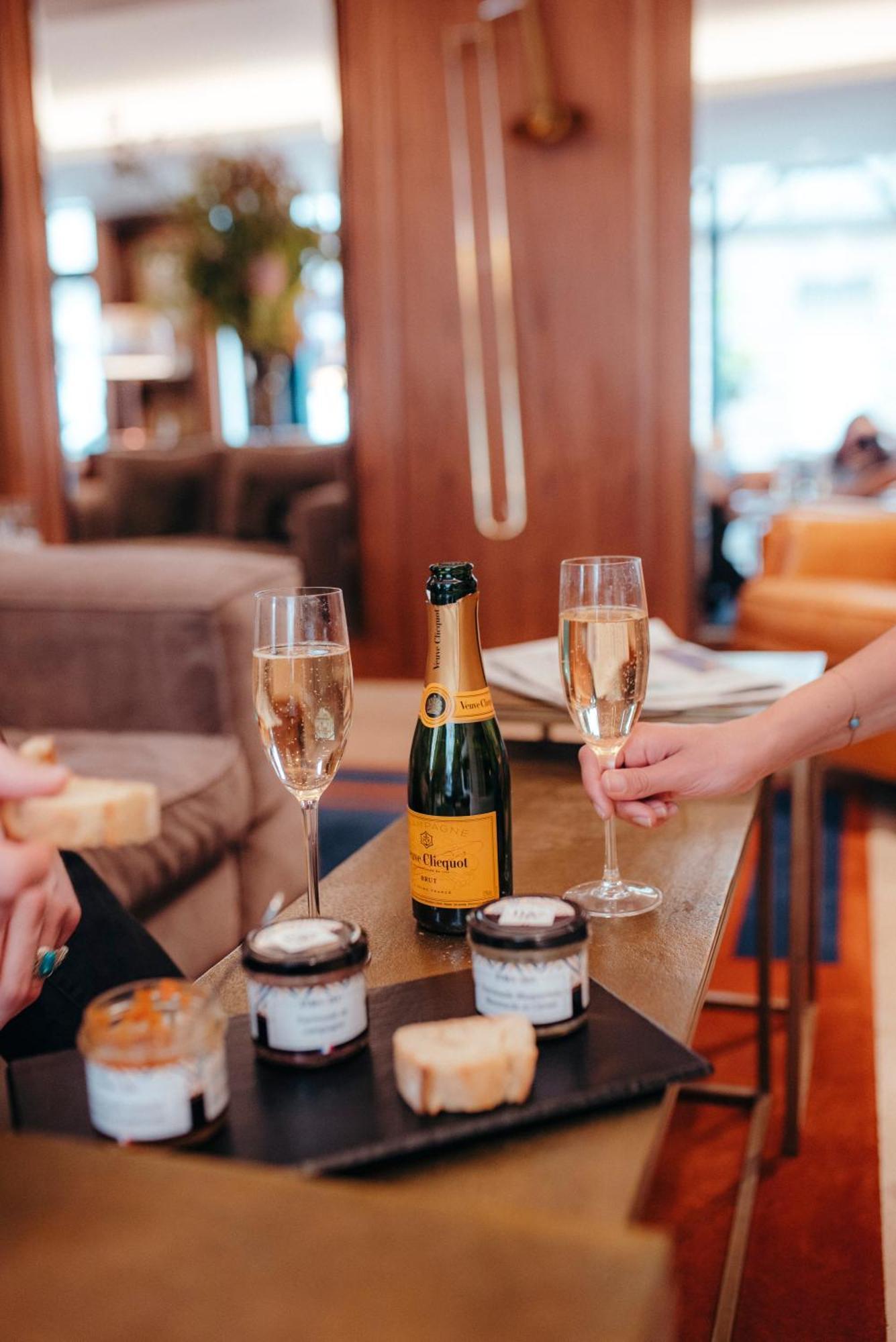 Hotel Eiffel Blomet Paris Luaran gambar